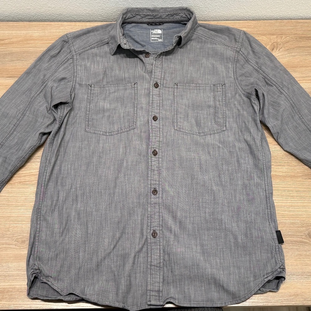 The North Face Gray Button Up Shirt - Medium